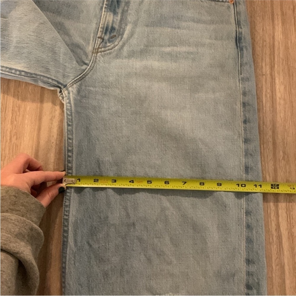 SNACKS from Mother The Fun Dip Puddle Sliced Size 25 Mid Rise Loose Light Wash - Picture 13 of 13
